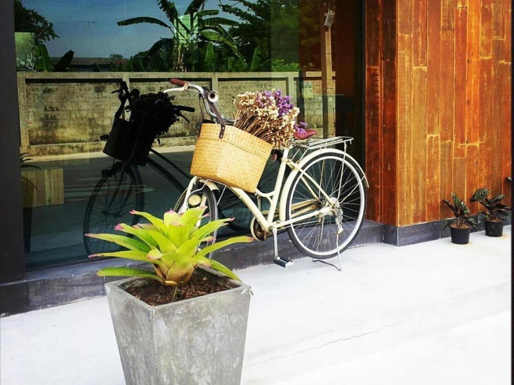 Klim Hotel Buriram Bagian luar foto