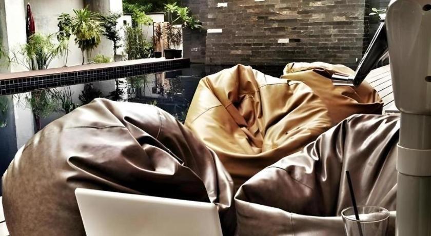 Klim Hotel Buriram Bagian luar foto