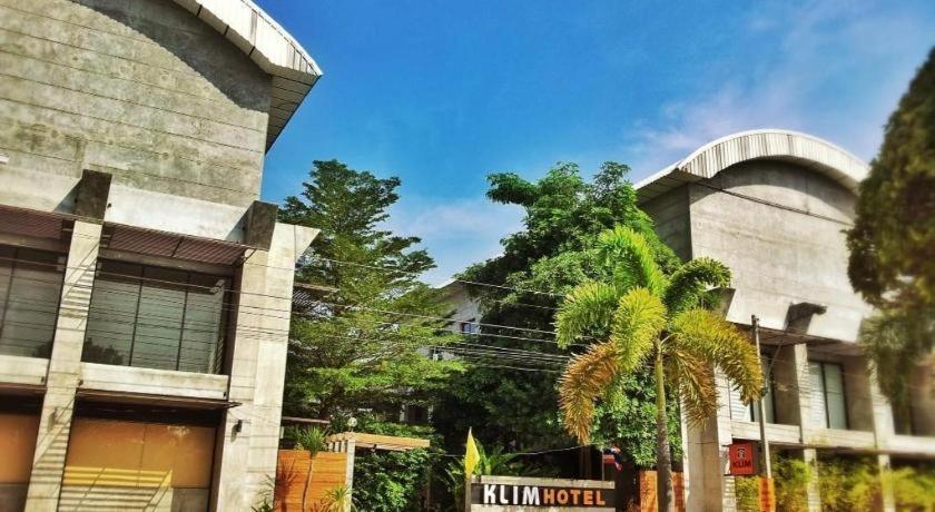 Klim Hotel Buriram Bagian luar foto