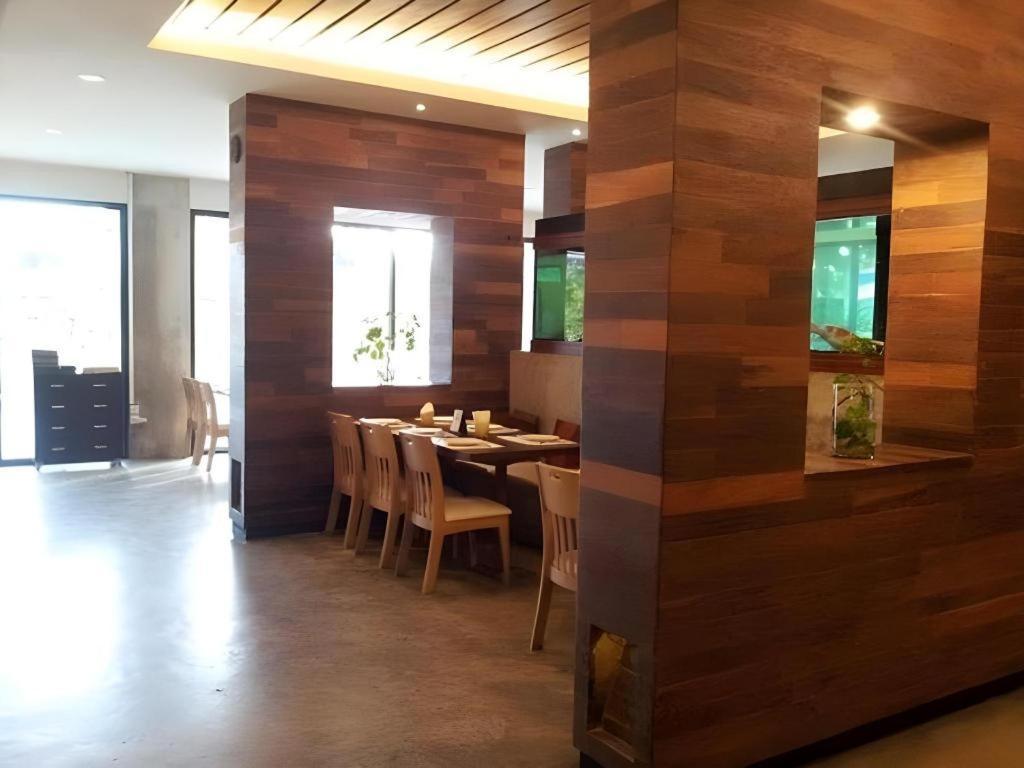 Klim Hotel Buriram Bagian luar foto
