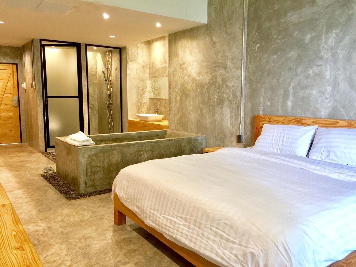 Klim Hotel Buriram Bagian luar foto